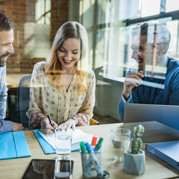 Business Contracts in Maryville, TN- Key Considerations Before You Sign